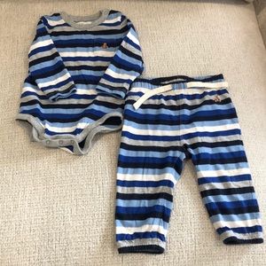 Baby gap matching set